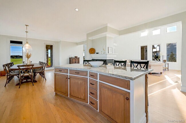 Photo - 788 Reeves Ave