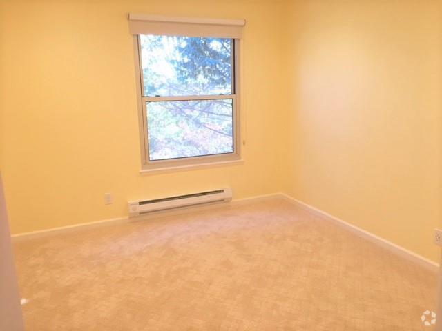Building Photo - 247 Boardwalk Ave Rental