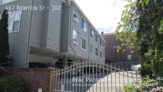 467 Newton St Unit 302
