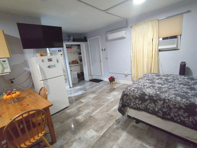 Photo - 901 SW 103rd Ct Unit Studio Apt