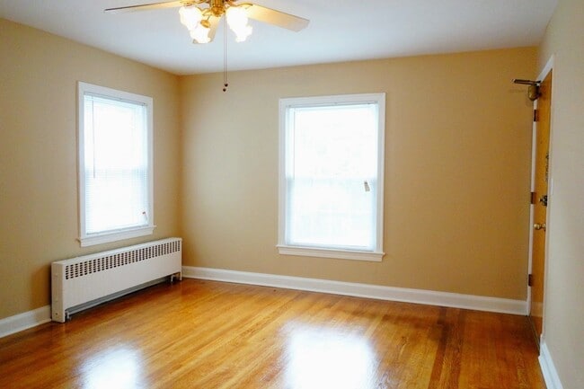 Photo - 8406 Greenwood Ave Unit 1
