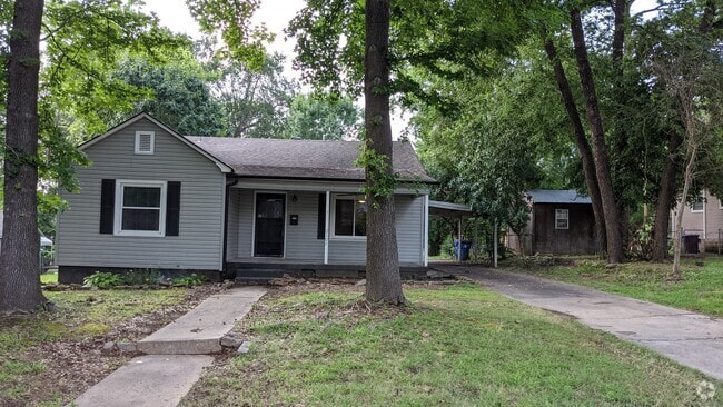 Building Photo - 2105 S O St Rental