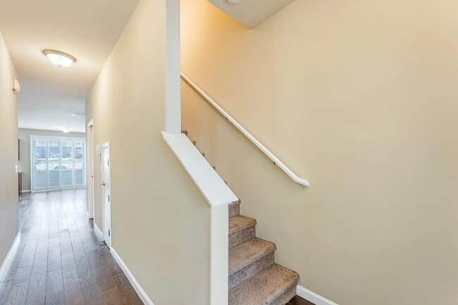 Photo - Fantastic 2 Bedroom 2.5 Bath Near UNR!