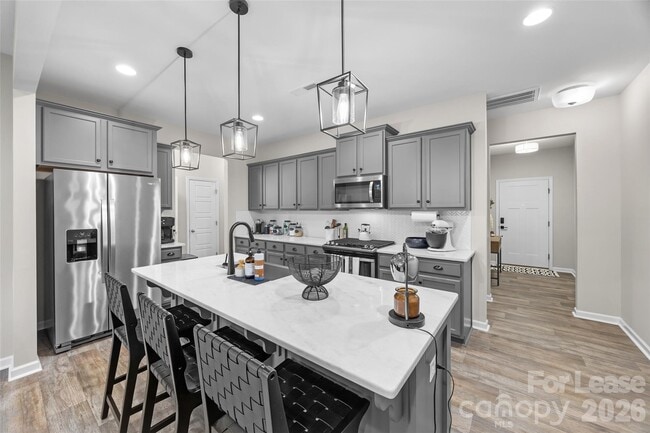 Photo - 1140 Streamside Ln