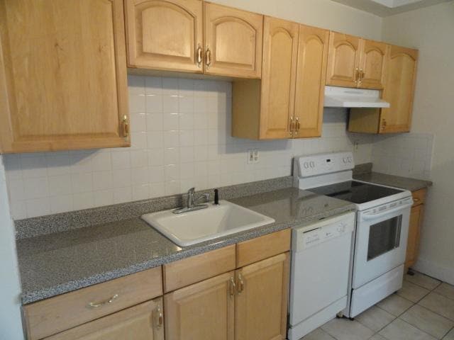 Photo - 38 Bond St Unit 2R