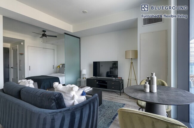 Photo - 501 Brazos St Unidad FL20-ID232