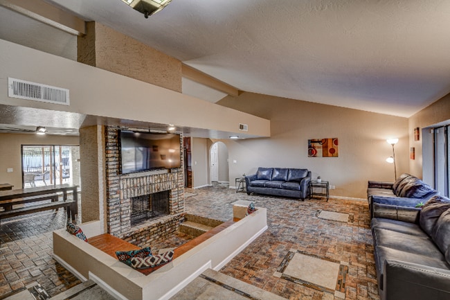 Photo - 6520 E Peak View Rd