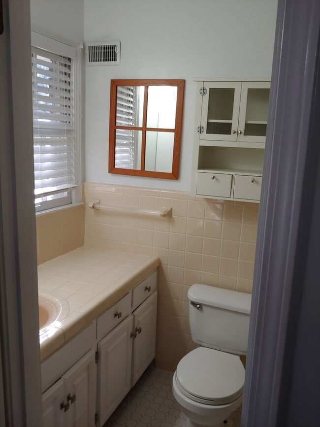 Photo - 1412 Bariwood Dr