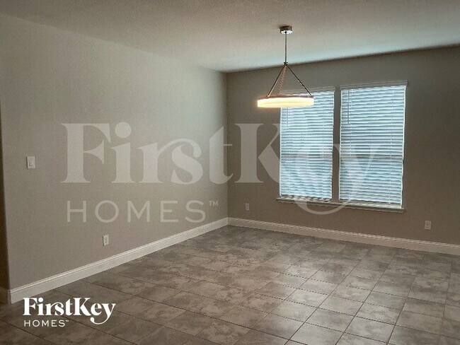 Photo - 2501 Walker Ave