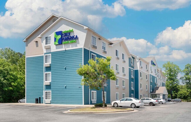 Furnished Studio-Montgomery
