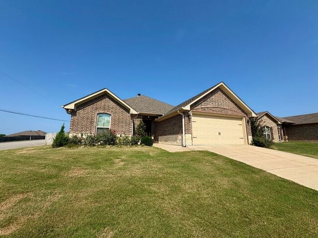 Building Photo - Available Now! Stunning 3 Bedroom 2 Bath i... Rental