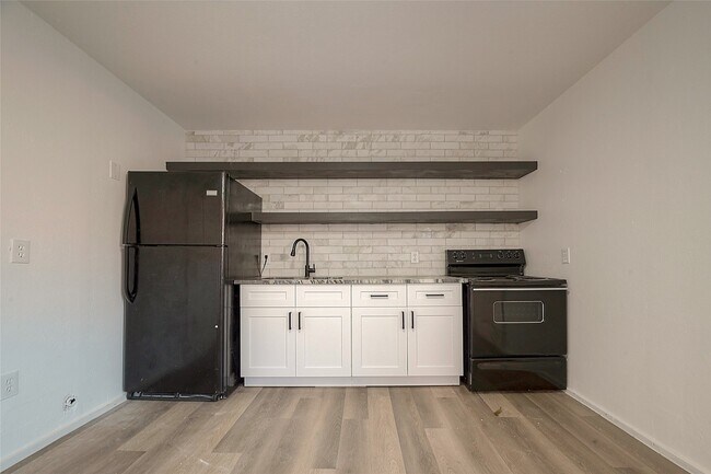 Photo - 3320 Hays St Unit B