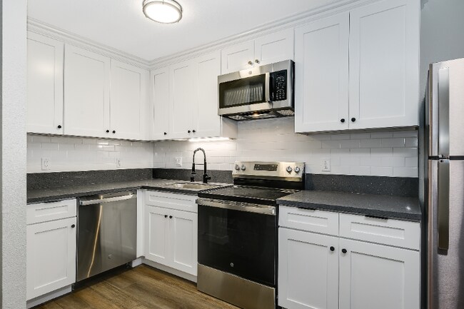 Photo - 4142 44th St Unit 5