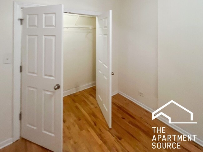 Photo - 2521 N Lincoln Ave Unit B2