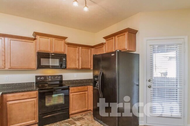 Photo - 1712 Colyn Avenue