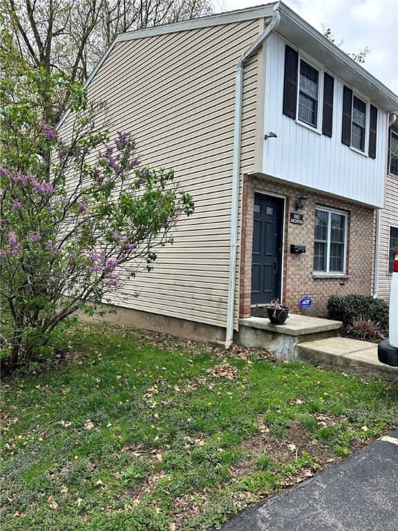 Photo - 1082 Mt Hope Ave