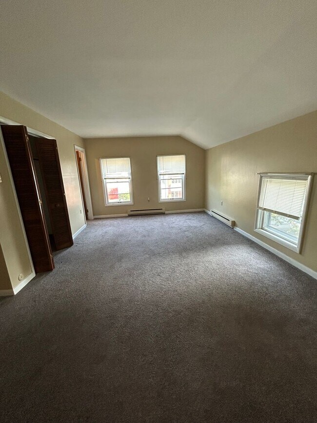 Photo - 35 Lawrence St Unit 2