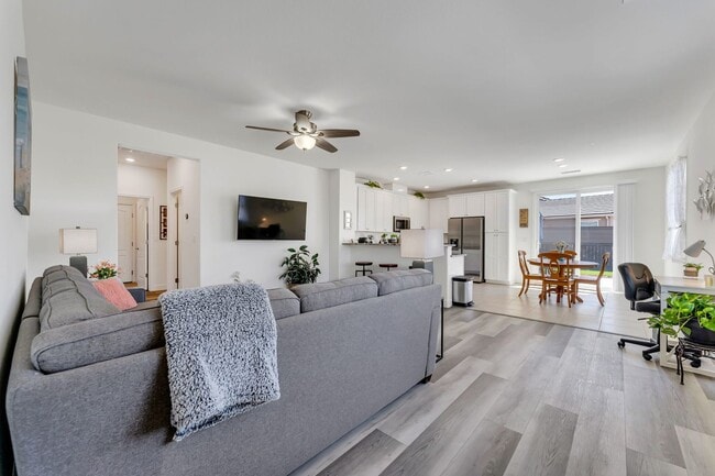 Photo - FULLY FURNISHED SPANISH SPRINGS HOME WITH HOT TUB & UTILITIES INCLUDED