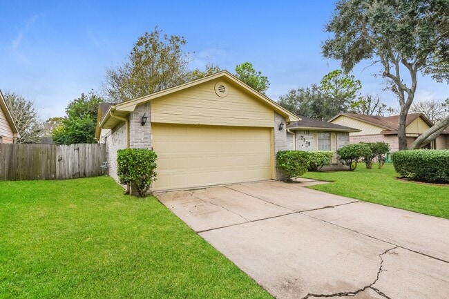 Photo - 2718 N Brompton Dr