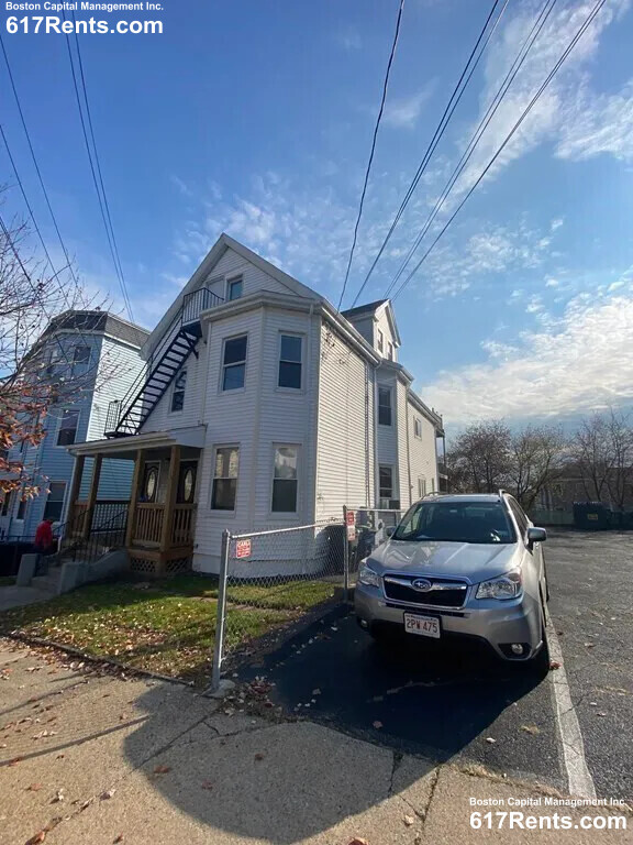 Photo - 25 Moreland St Apartments Unit 1