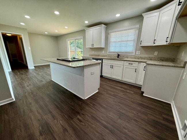 Photo - 3311 Mcdow Ave NW