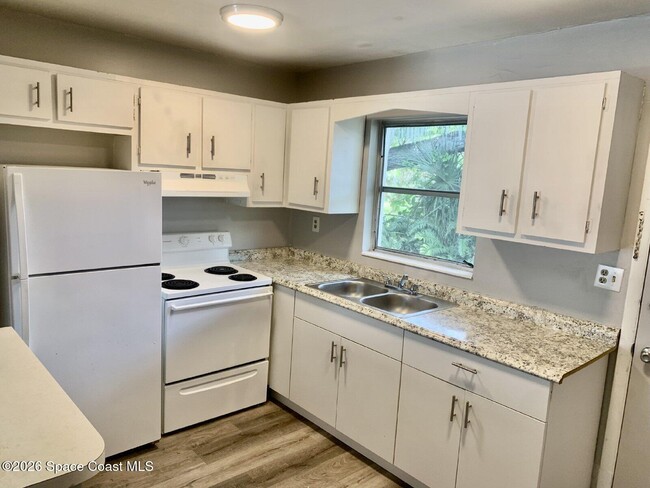 Photo - 1624 Mitchell St Unidad 1