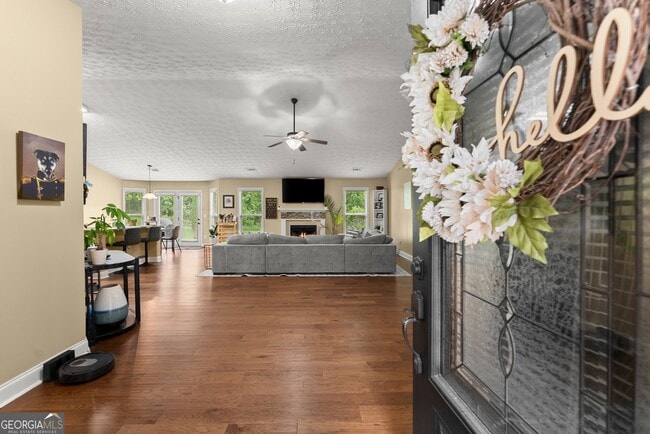 Photo - 226 Falling Leaf Ln