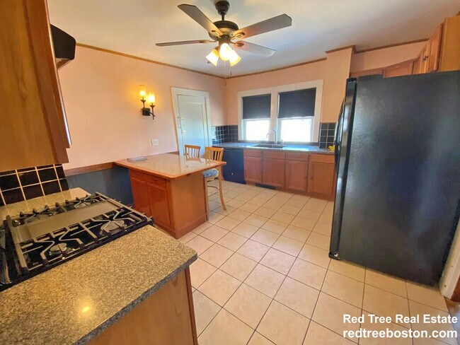 404 Mount Auburn St Unit 1