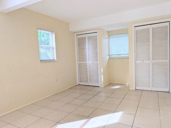 Photo - 1118 15th St W