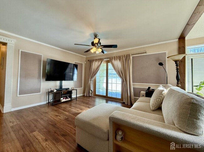 Photo - 3103 Commons at Kingswood Dr