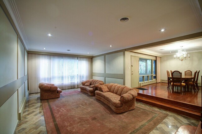 Photo - 16 Carousel Ct