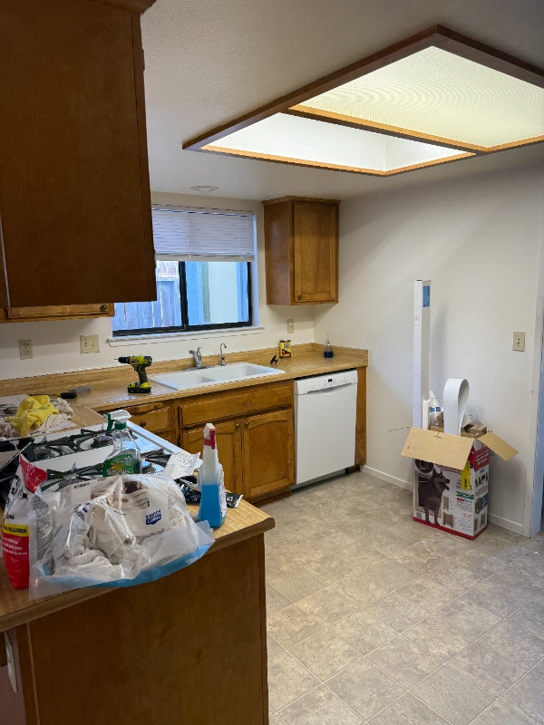 Photo - 173 E Knotts St