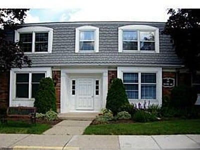 20 Guilford Entrance - 20 Guilford Ln Unit 8