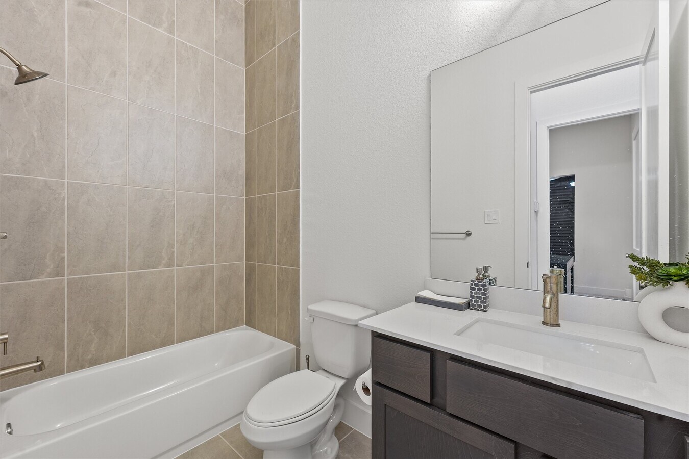 Photo - 1517 D Vermont St Unidad D