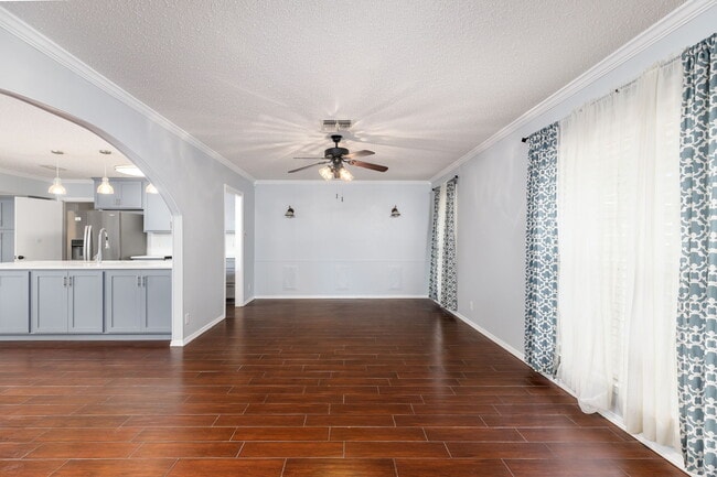 Photo - 10615 Lands Run St