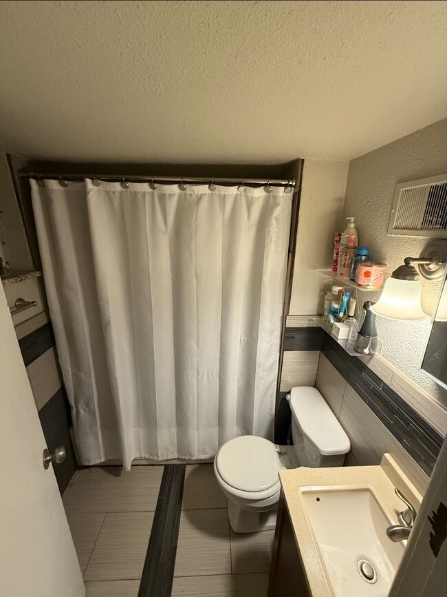 Photo - 868 S Pearl St Unit 3B