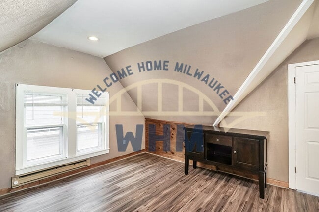 Photo - 2720 N Oakland Ave