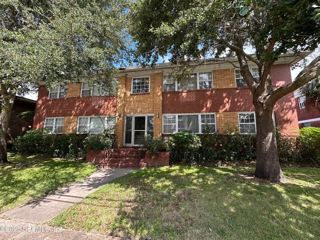 Building Photo - 3113 Belden St Unit 3