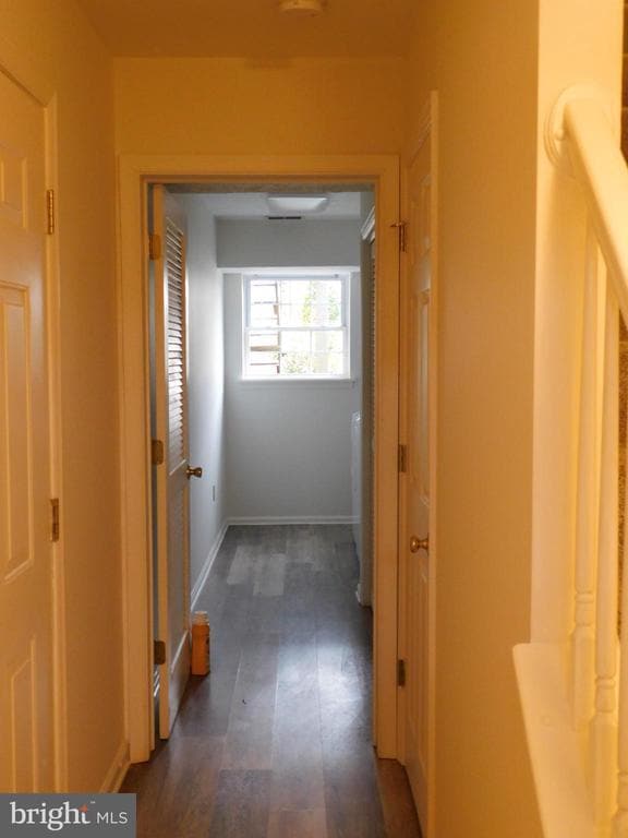 Photo - 102 Zephyr Ln