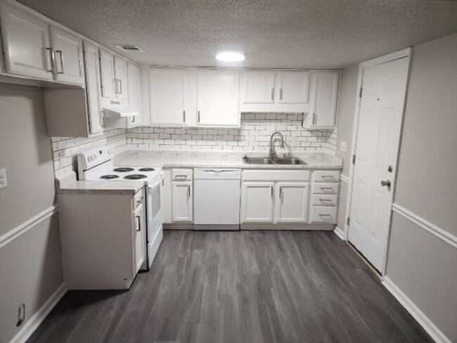 Photo - Recently Remodeled 4-Bedroom Home: Style and Convenience Awaits!