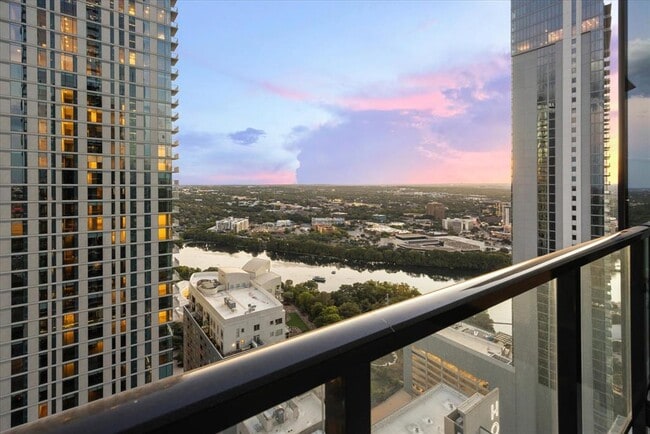 Photo - 610 Davis St Unit 3204