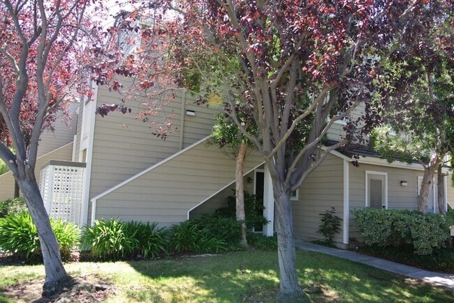 Building Photo - 5955 Lake Almanor Dr