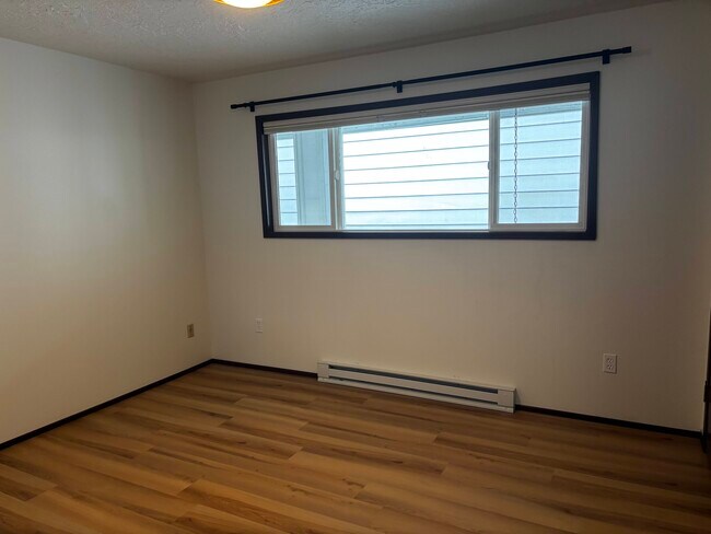 West Bedroom - Southern Belle