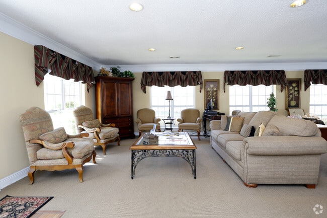 Photo - Lakewood Lodge