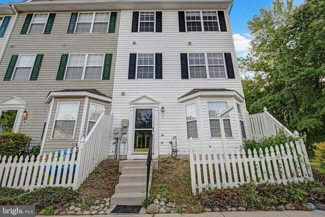 Photo - 50 Amberstone Ct Townhome