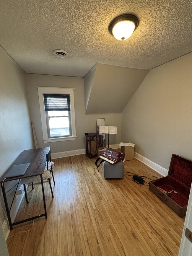 Photo - 3010 Grand St NE Unit 2