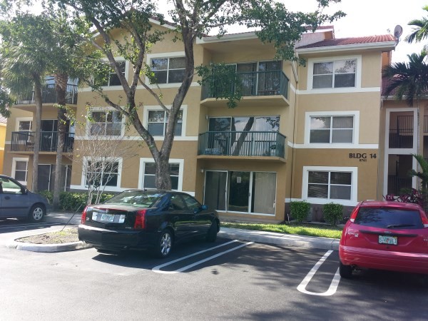 Building Photo - 8977 Wiles Rd Rental