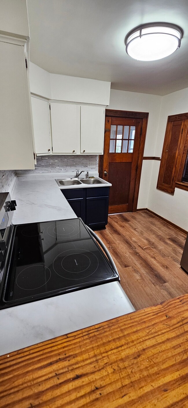 Photo - 208 W Sycamore St Unidad 3B