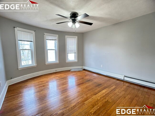 Photo - 61 Clinton St Unit 1