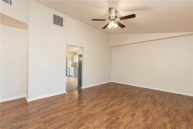 Photo - 5434 16th Pl SW Unidad D-3 Rental